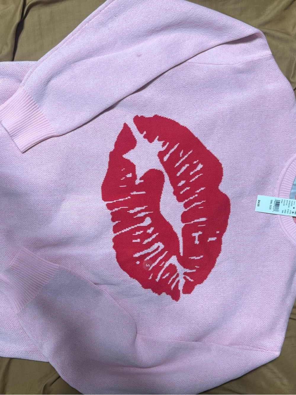 Pink Women's Sweater with Red Lip Graphic